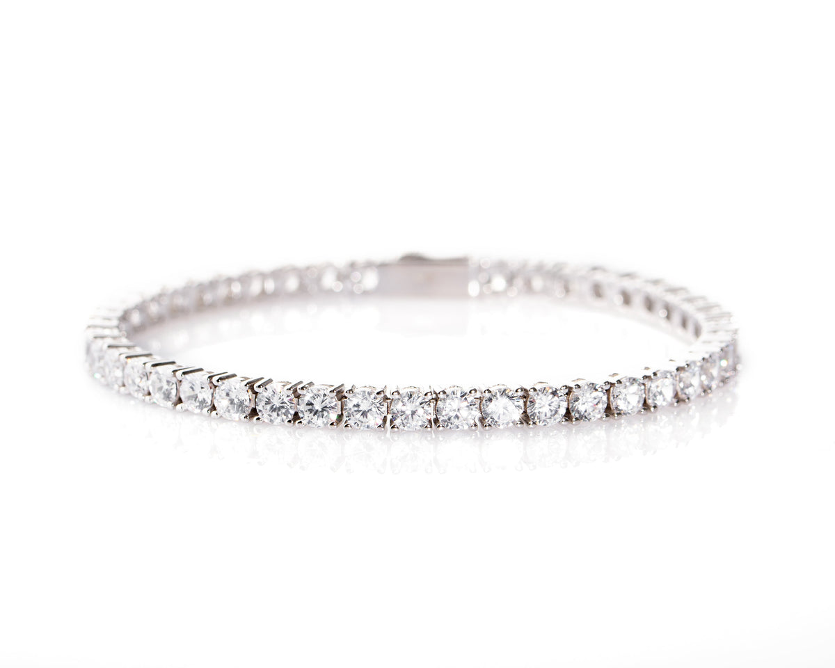 Eleganz und Brillanz in einem Armband