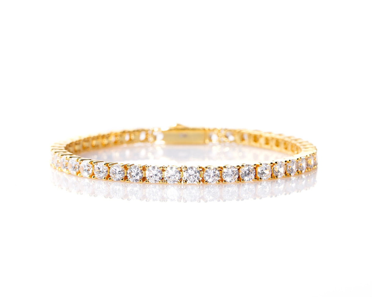 Luxuriöser Look durch Vergoldung und Cubic Zirkonia