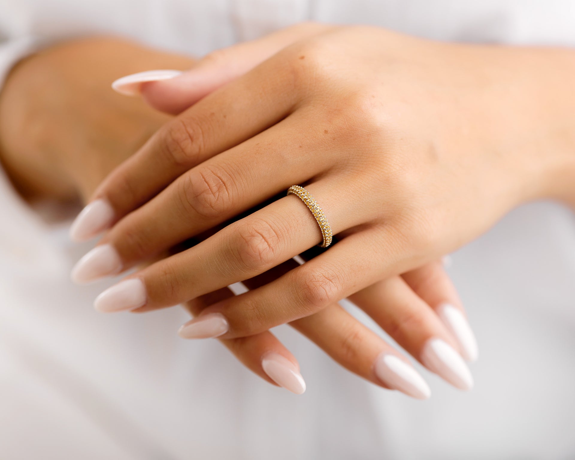 PAVÉ RING 925 SILBER MIT GELBEN ZIRKONIA